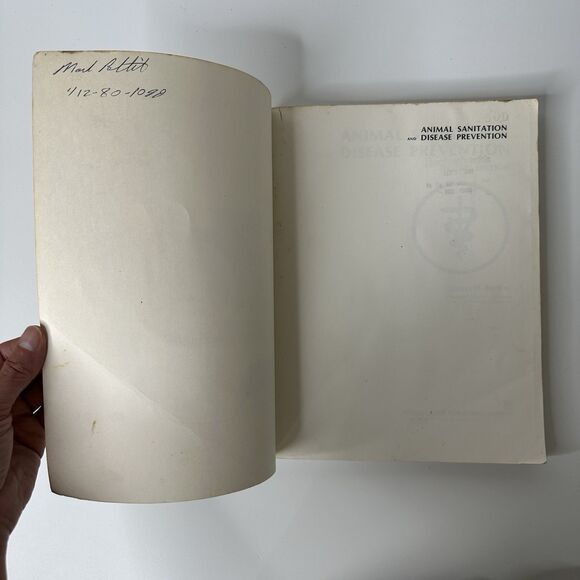 Vtg Animal Sanitation & Disease Prevention Book Manual 2nd Ed Farm Homestead - Picture 5 of 15